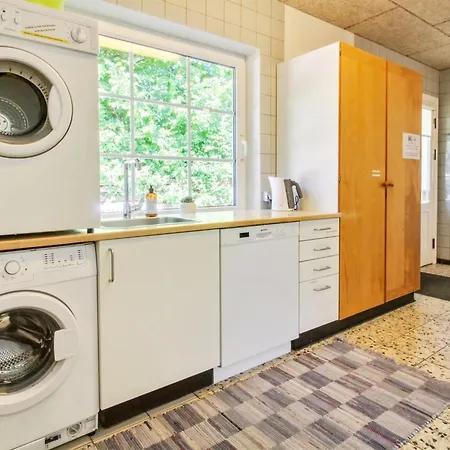 Kiri - 24km From The Sea By Interhome Bredebro